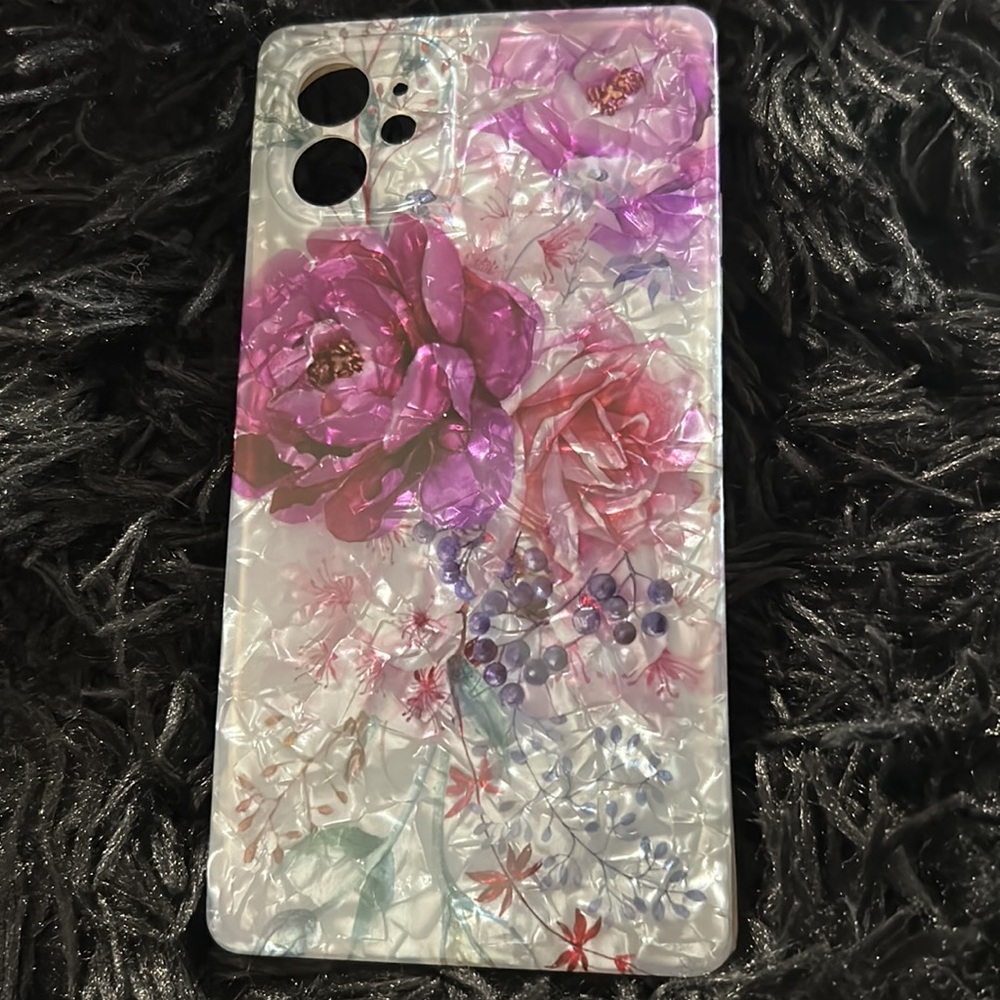 iPhone 11 Square Flower Marble Case - Picture 2 of 11